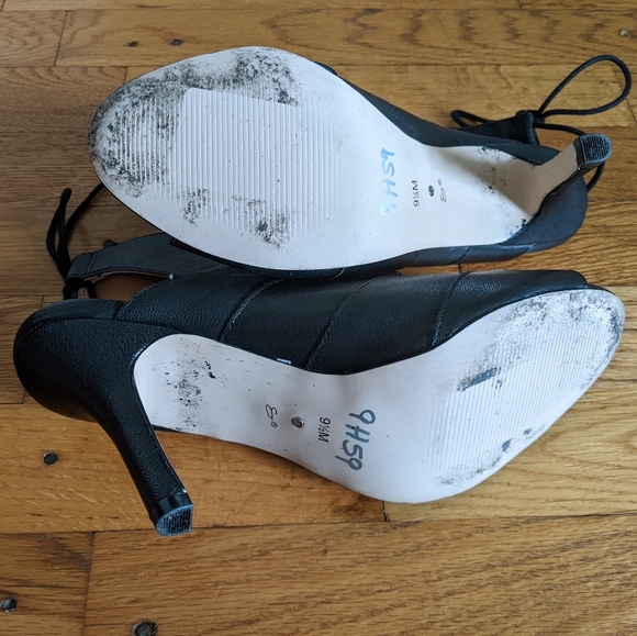 Ciao Bella Peep Toe Peekaboo Heels - Picture 4 of 6